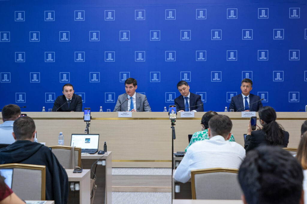 Мобильді аударымды тексеруден кім зардап шегеді?
