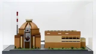 Орыс тілінің жанашыры Олжас Байдильдиновке АЭС атауына қатысты Президенттің бастамасы ұнамай қалыпты