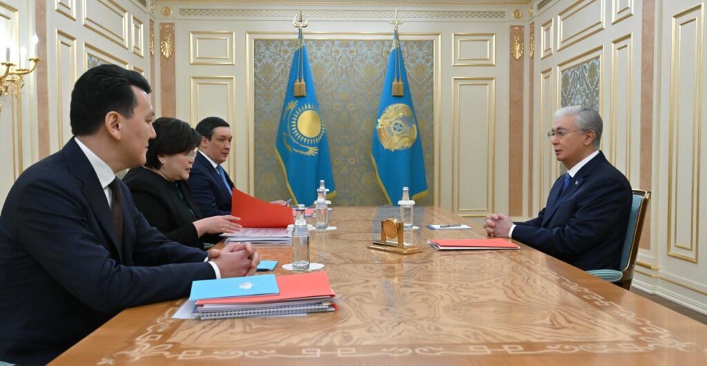 Тоқаев таяу арада жаңа Конституцияны қабылдау бойынша республикалық референдум өткізу туралы Жарлыққа қол қояды