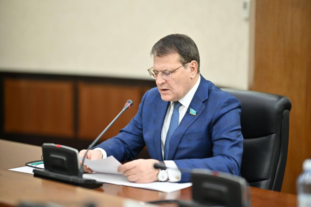 Курс на прозрачность: как в Казахстан усиливают противодействие коррупции