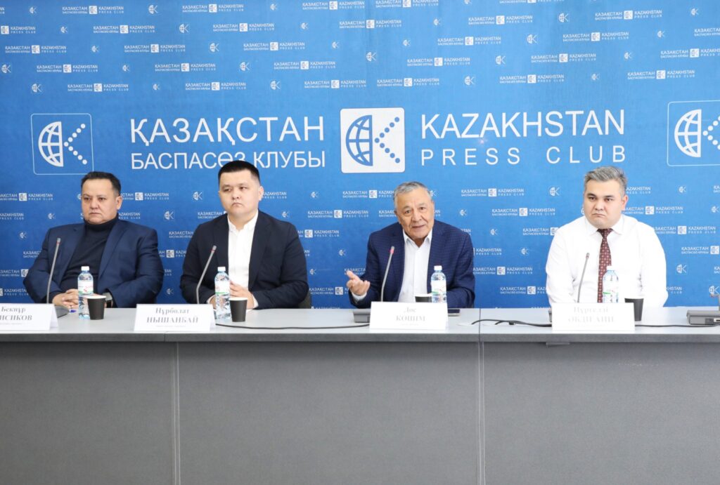 «Халық үні» тәуелсіз бақылаушылардың қорытындысы мен Орталық референдум комиссиясының мәліметтері бір жерден шықты