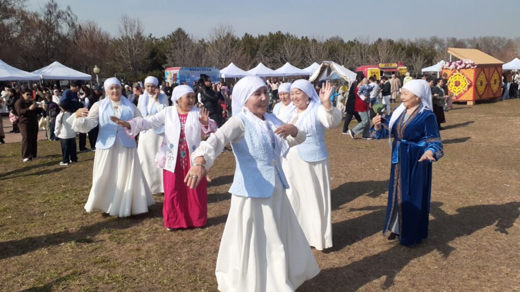 Ең үлкен шаңырақ: Алматыда Наурыз күндері әлемдік рекорд орнатылды