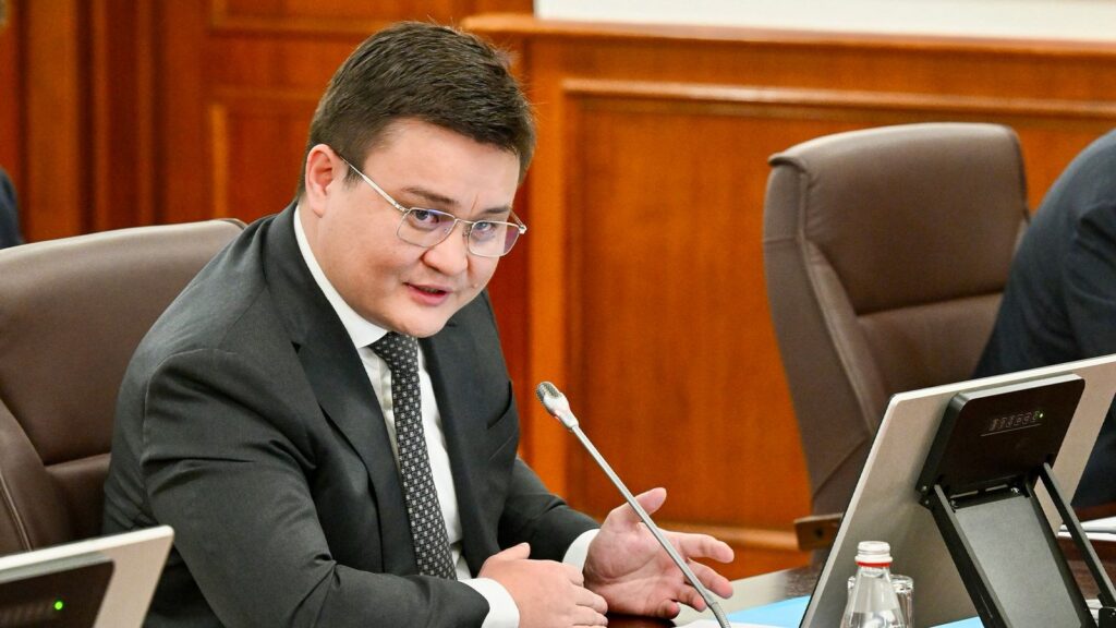 Олжас Бектенов Халықаралық қаржы ұйымдарымен ынтымақтастық жөніндегі үйлестіру кеңесінің отырысын өткізді