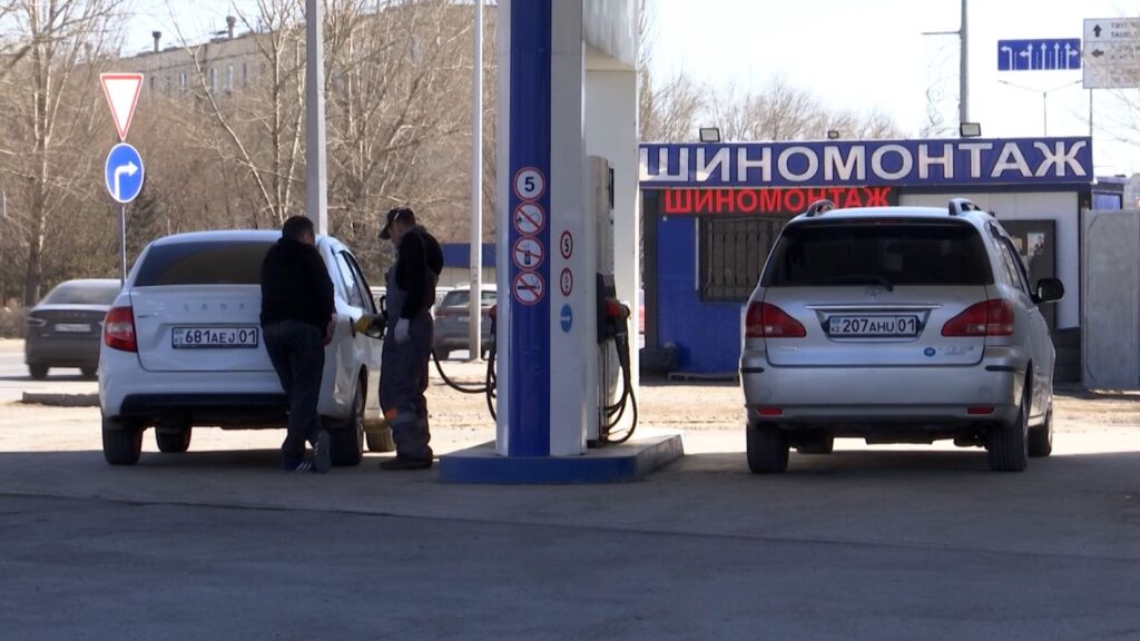 «Люди уже не тянут»: депутат предложил продлить мораторий на рост тарифов