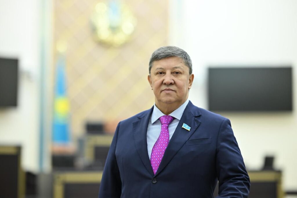 Пенсия по стажу: в парламенте предложили изменить правила выхода на отдых