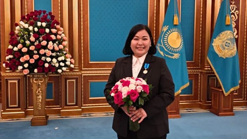 Награда из рук Президента: молодая казахстанская учёная получила признание в Акорде