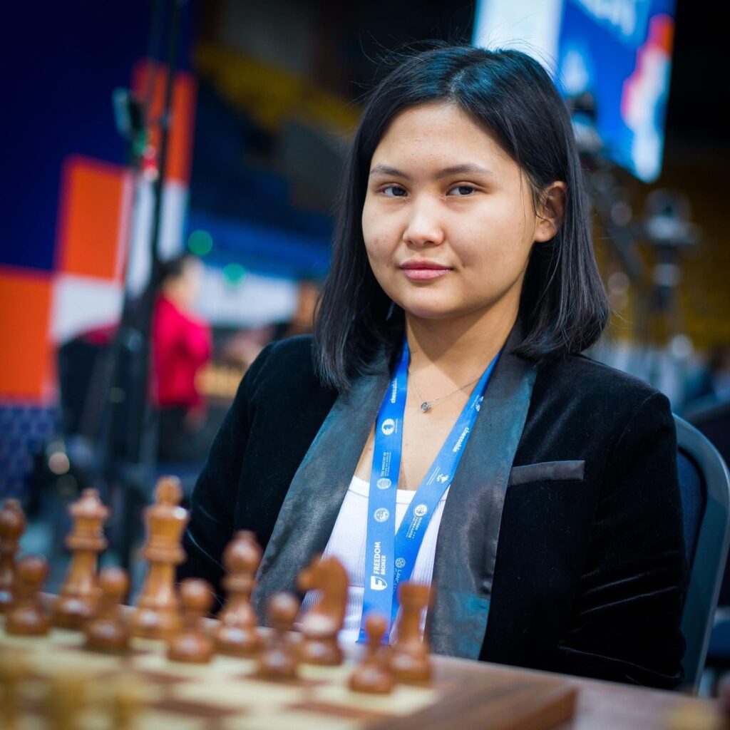 "Интеллект не в приоритете?"