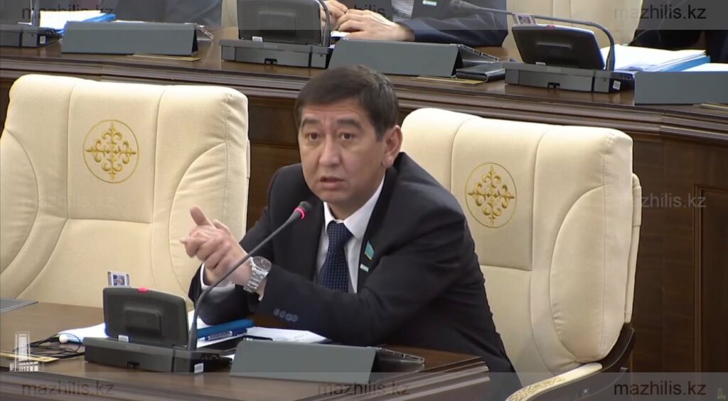 Депутат интернеттегі жазбалар мен пікірлер үшін сотталғандарға амнистия жасауды ұсынды