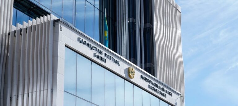 Внешний долг Казахстана достиг $187,9 млрд: Нацбанк назвал ключевую составляющую